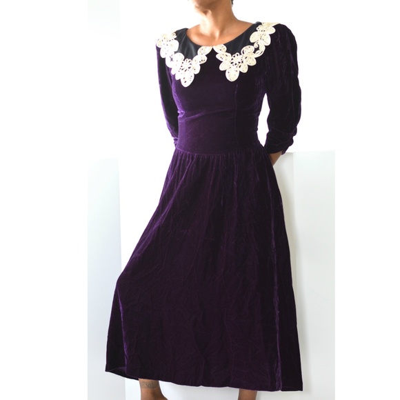 Vintage Dresses & Skirts - Vintage Lanz Purple Velvet Tea Dress Size Small